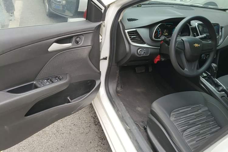 Used Chevrolet Cavalier 2019 320 Automatic Enjoyment with Sunroof Driver Seat