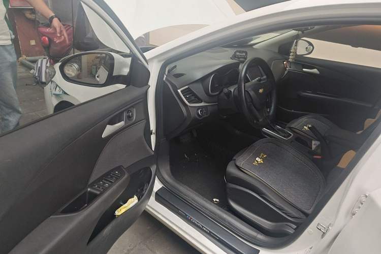 Used Chevrolet Cavalier 2019 320 Automatic Enjoyment with Sunroof Driver Seat
