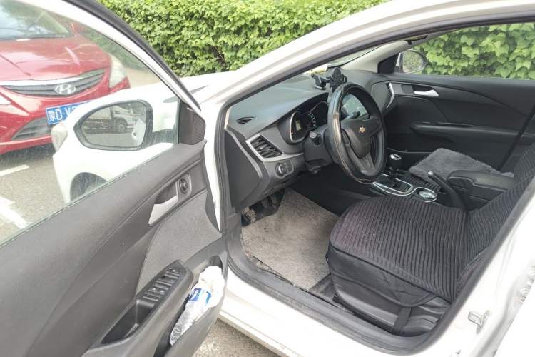Used Chevrolet Cavalier 2019 320 Manual Enjoyment Edition Driver Seat