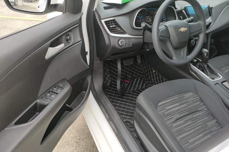 Used Chevrolet Cavalier 2019 320 Automatic Enjoyment with Sunroof Driver Seat