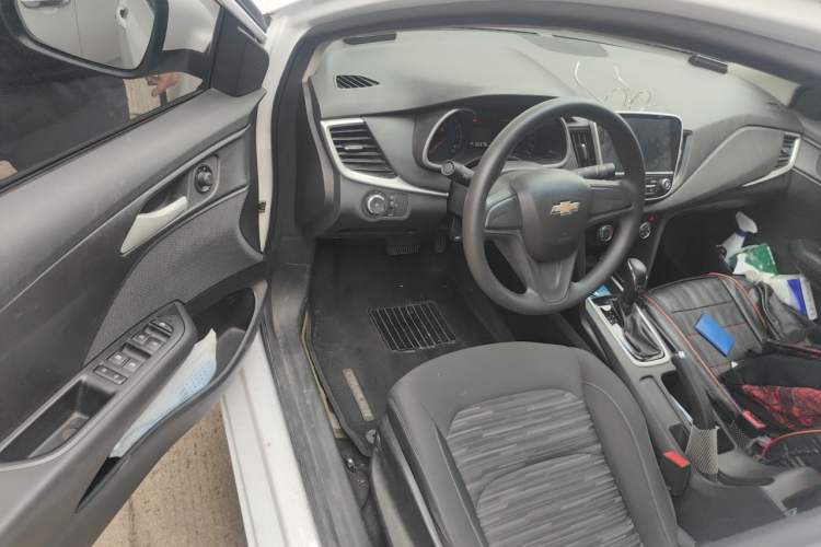 Used Chevrolet Cavalier 2019 320 Automatic Enjoyment with Sunroof Driver Seat
