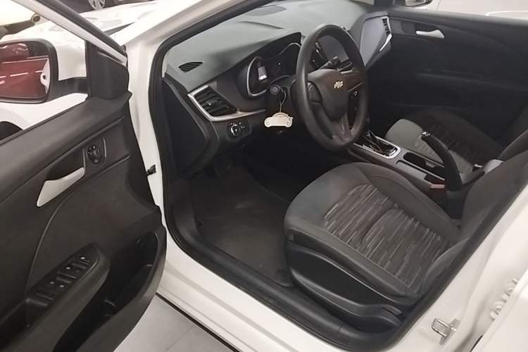 Used Chevrolet Cavalier 2019 320 Automatic Enjoyment with Sunroof Driver Seat