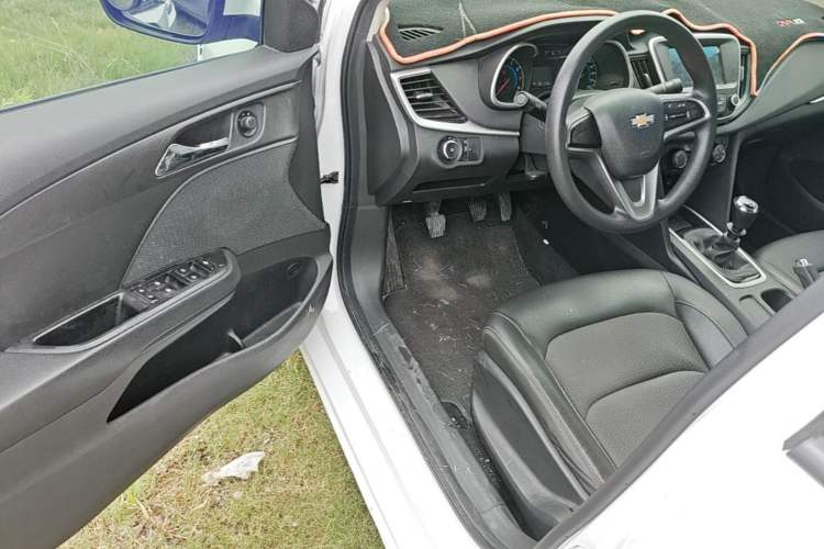 Used Chevrolet Cavalier 2019 320 Manual Xinyue Edition Driver Seat