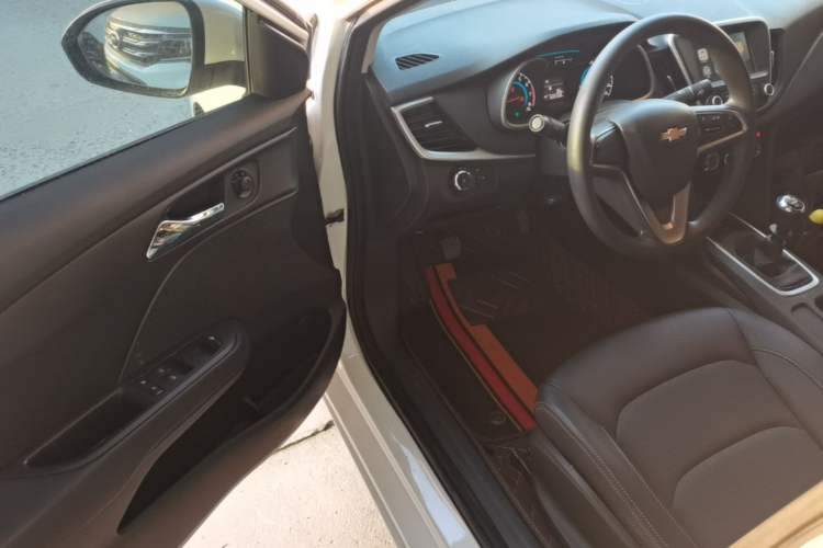 Used Chevrolet Cavalier 2019 320 Manual Xinyue Edition Driver Seat