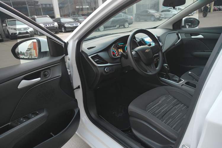 Used Chevrolet Cavalier 2019 320 Automatic Enjoyment with Sunroof Driver Seat