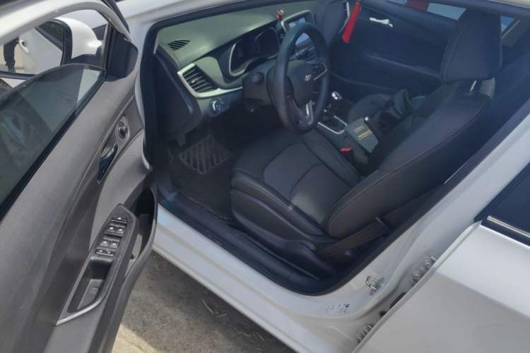 Used Chevrolet Cavalier 2019 320 Manual Xinyue Edition Driver Seat