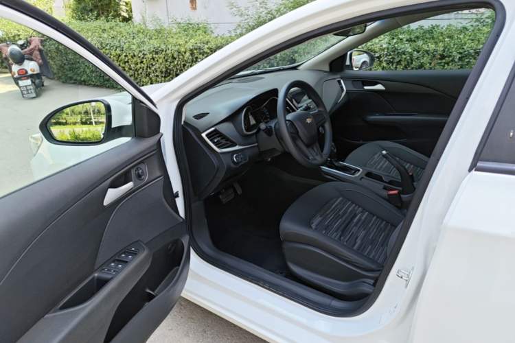 Used Chevrolet Cavalier 2019 320 Automatic Enjoyment with Sunroof Driver Seat