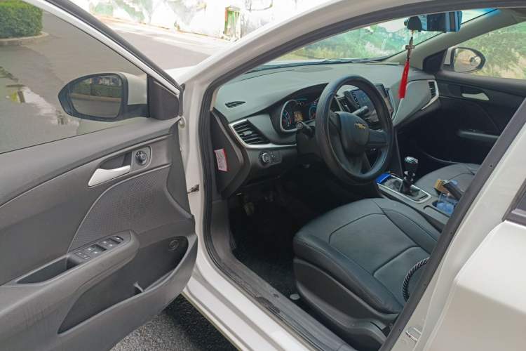 Used Chevrolet Cavalier 2019 320 Manual Enjoyment Edition Driver Seat