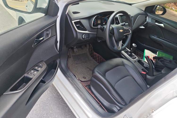 Used Chevrolet Cavalier 2019 320 Manual Xinyue Edition Driver Seat