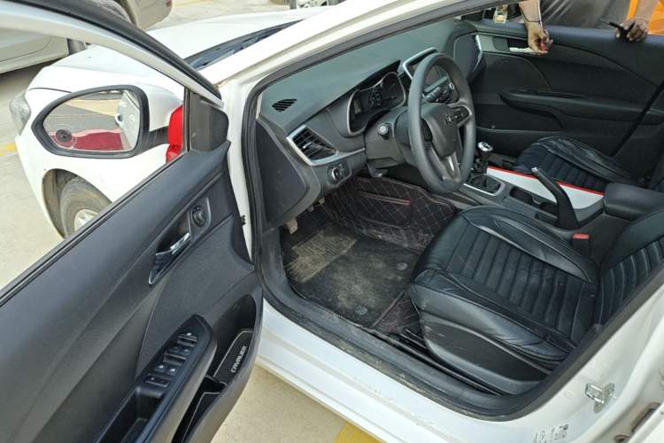 Used Chevrolet Cavalier 2019 320 Manual Xinyue Edition Driver Seat