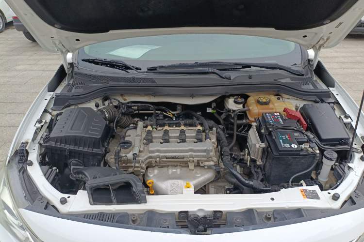 Used Chevrolet Cavalier 2019 320 Automatic Xinyue Edition Engine Bay