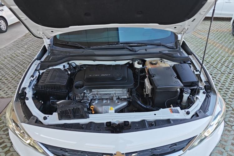 Used Chevrolet Cavalier 2019 320 Automatic Xinyue Edition Engine Bay