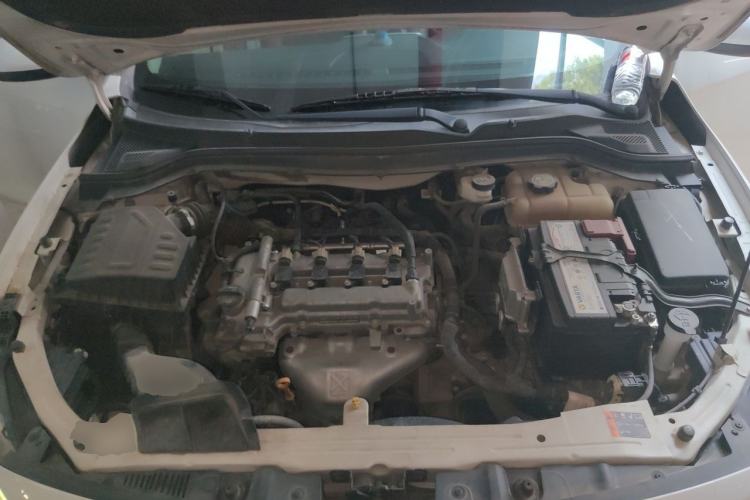 Used Chevrolet Cavalier 2019 320 Automatic Xinyue Edition Engine Bay