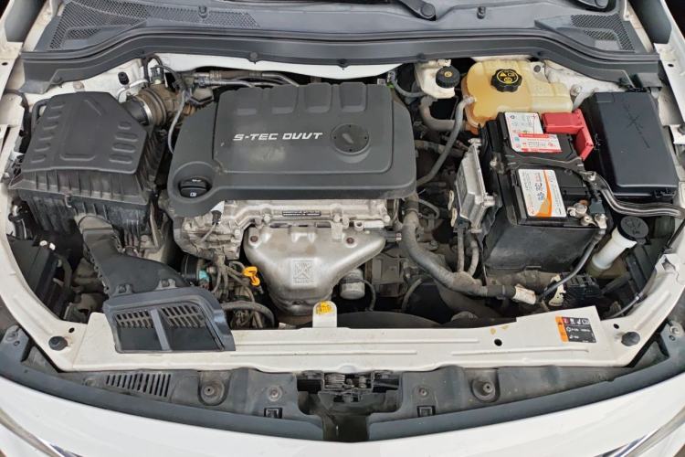 Used Chevrolet Cavalier 2019 320 Automatic Xinyue Edition Engine Bay