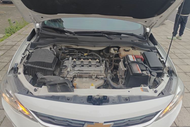 Used Chevrolet Cavalier 2019 320 Manual Xinyue Edition Engine Bay