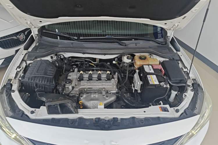 Used Chevrolet Cavalier 2019 320 Automatic Xinyue Edition Engine Bay