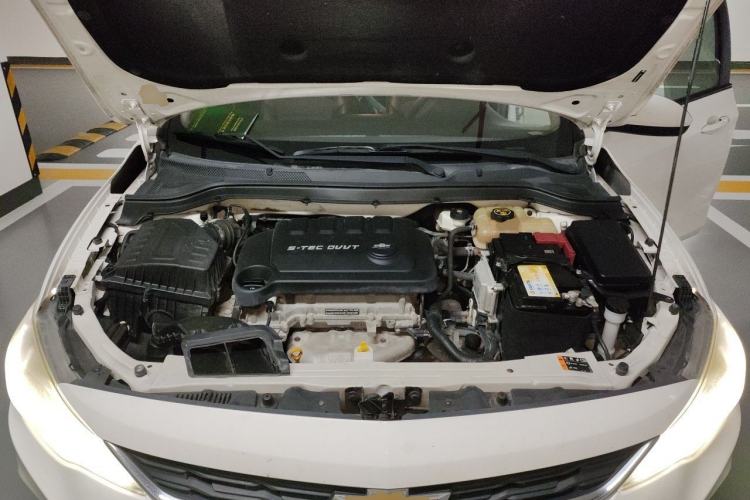 Used Chevrolet Cavalier 2019 320 Automatic Xinyue Edition Engine Bay