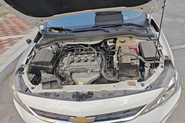 Used Chevrolet Cavalier 2019 320 Automatic Xinyue Edition Engine Bay