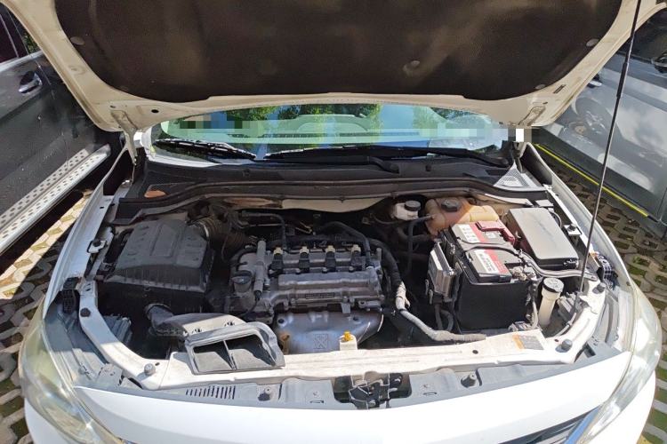 Used Chevrolet Cavalier 2019 320 Automatic Xinyue Edition Engine Bay