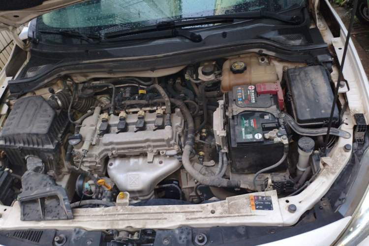 Used Chevrolet Cavalier 2019 320 Automatic Xinyue Edition Engine Bay