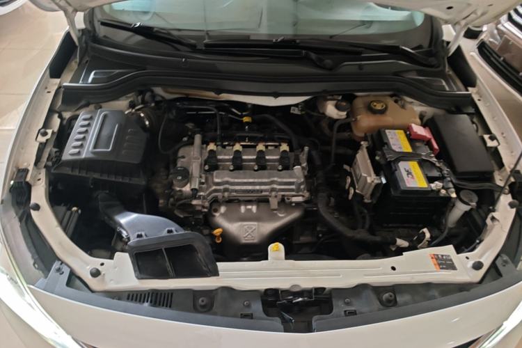 Used Chevrolet Cavalier 2019 320 Automatic Xinyue Edition Engine Bay