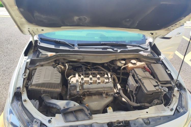 Used Chevrolet Cavalier 2019 320 Manual Xinyue Edition Engine Bay