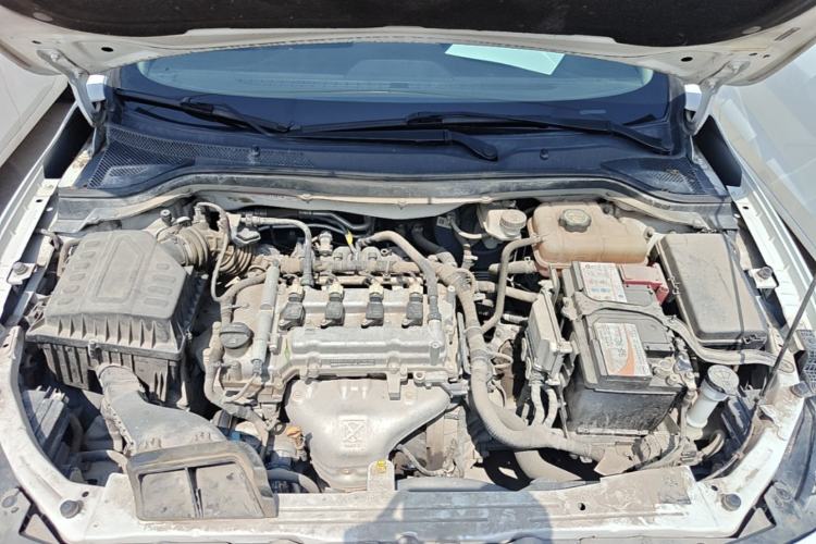 Used Chevrolet Cavalier 2019 320 Manual Xinyue Edition Engine Bay