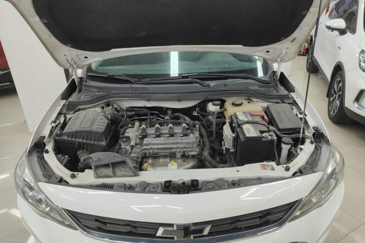 Used Chevrolet Cavalier 2019 320 Automatic Xinyue Edition Engine Bay