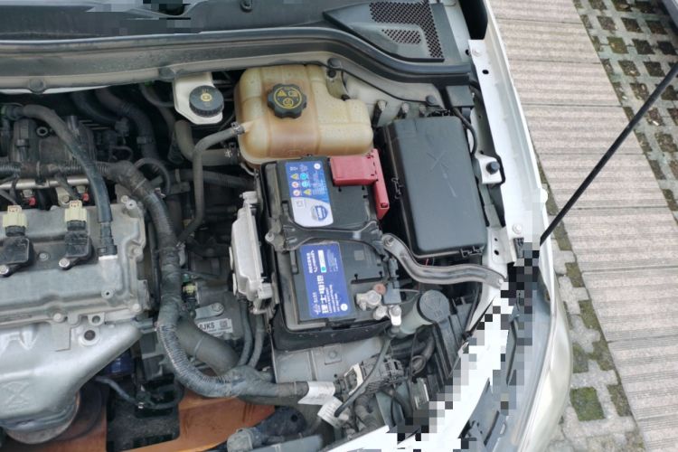 Used Chevrolet Cavalier 2019 320 Automatic Xinyue Edition Engine Bay Left