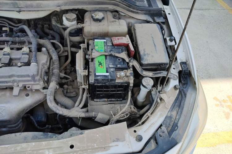 Used Chevrolet Cavalier 2019 320 Automatic Xinyue Edition Engine Bay Left