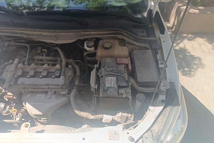 Used Chevrolet Cavalier 2019 320 Automatic Xinyue Edition Engine Bay Left