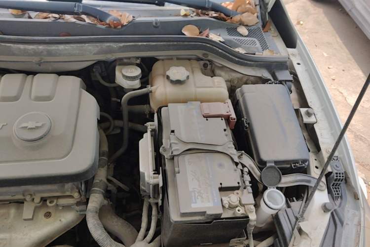 Used Chevrolet Cavalier 2019 320 Manual Xinyue Edition Engine Bay Left