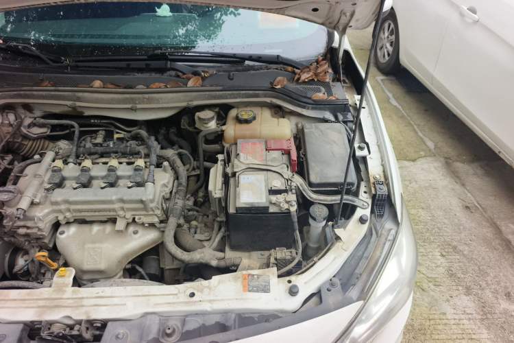 Used Chevrolet Cavalier 2019 320 Automatic Xinyue Edition Engine Bay Left