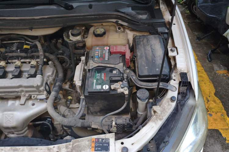 Used Chevrolet Cavalier 2019 320 Automatic Xinyue Edition Engine Bay Left