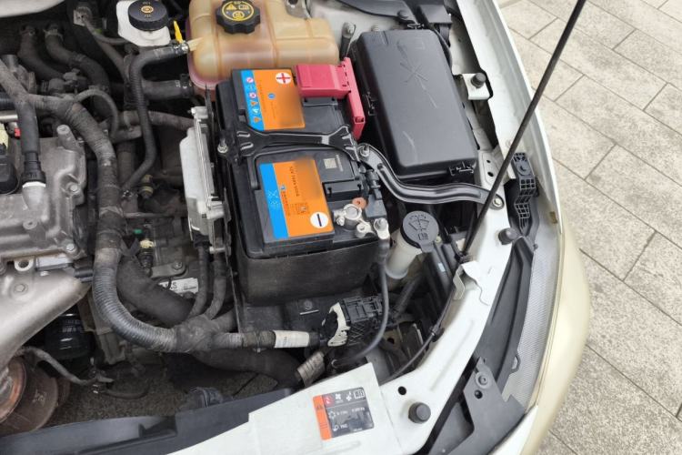 Used Chevrolet Cavalier 2019 320 Automatic Xinyue Edition Engine Bay Left