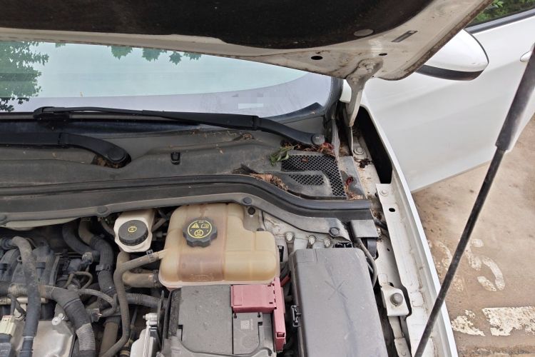 Used Chevrolet Cavalier 2019 320 Automatic Enjoyment with Sunroof Engine Bay Left