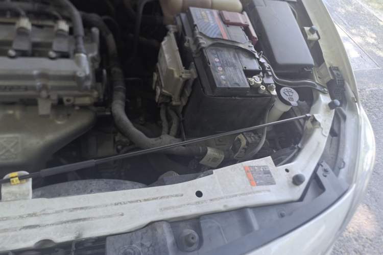 Used Chevrolet Cavalier 2019 320 Automatic Enjoyment with Sunroof Engine Bay Left