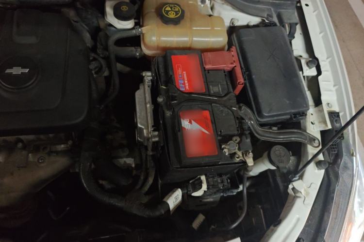 Used Chevrolet Cavalier 2019 320 Automatic Xinyue Edition Engine Bay Left