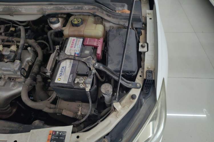 Used Chevrolet Cavalier 2019 320 Automatic Xinyue Edition Engine Bay Left