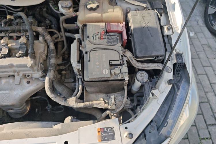 Used Chevrolet Cavalier 2019 320 Automatic Xinyue Edition Engine Bay Left