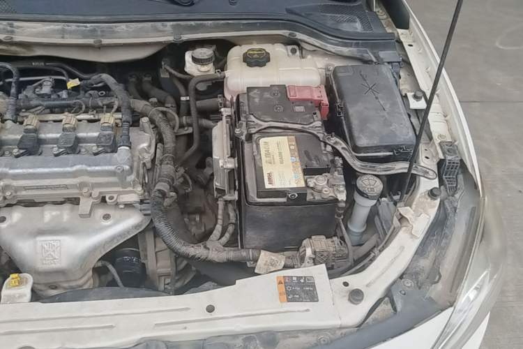 Used Chevrolet Cavalier 2019 320 Manual Xinyue Edition Engine Bay Left