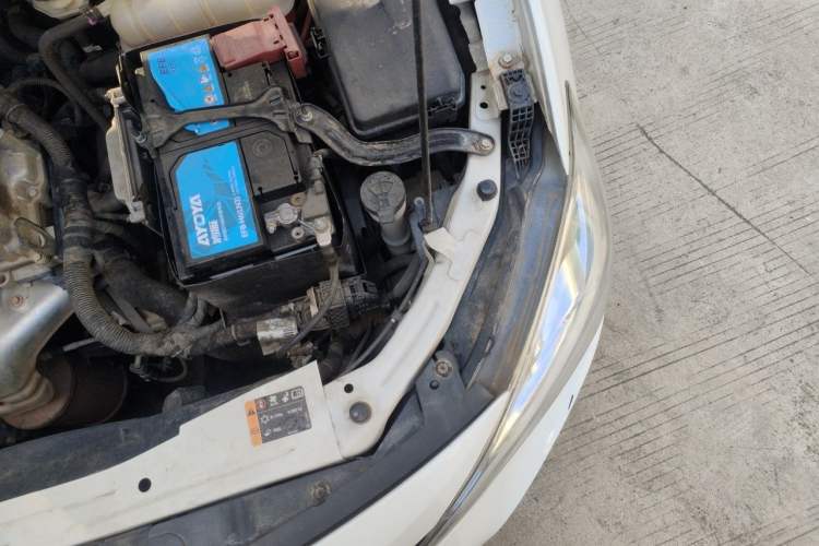 Used Chevrolet Cavalier 2019 320 Manual Xinyue Edition Engine Bay Left