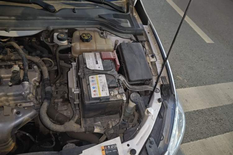 Used Chevrolet Cavalier 2019 320 Automatic Enjoyment with Sunroof Engine Bay Left