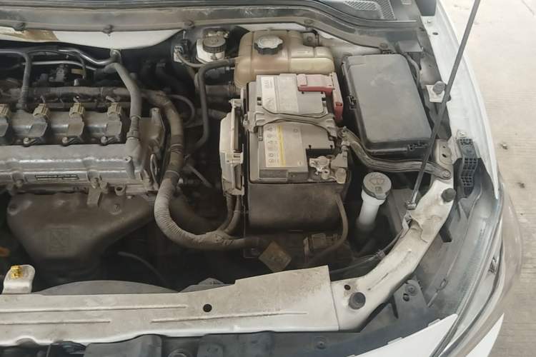 Used Chevrolet Cavalier 2019 320 Automatic Enjoyment with Sunroof Engine Bay Left
