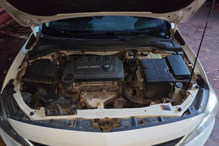 Used Chevrolet Cavalier 2019 320 Automatic Xinyue Edition Engine Bay