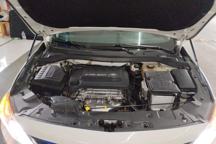 Used Chevrolet Cavalier 2019 320 Automatic Enjoyment with Sunroof Engine Bay