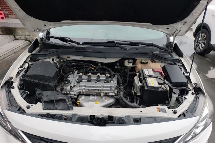 Used Chevrolet Cavalier 2019 320 Automatic Xinyue Edition Engine Bay