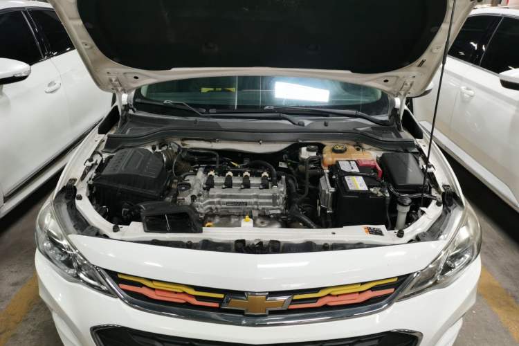 Used Chevrolet Cavalier 2019 320 Automatic Xinyue Edition Engine Bay