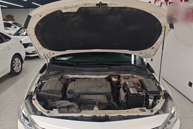 Used Chevrolet Cavalier 2019 320 Automatic Xinyue Edition Engine Bay