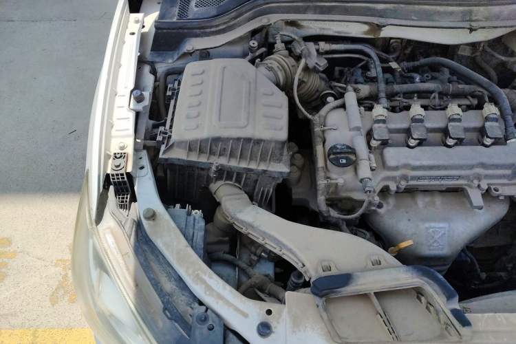 Used Chevrolet Cavalier 2019 320 Automatic Xinyue Edition Engine Bay Right